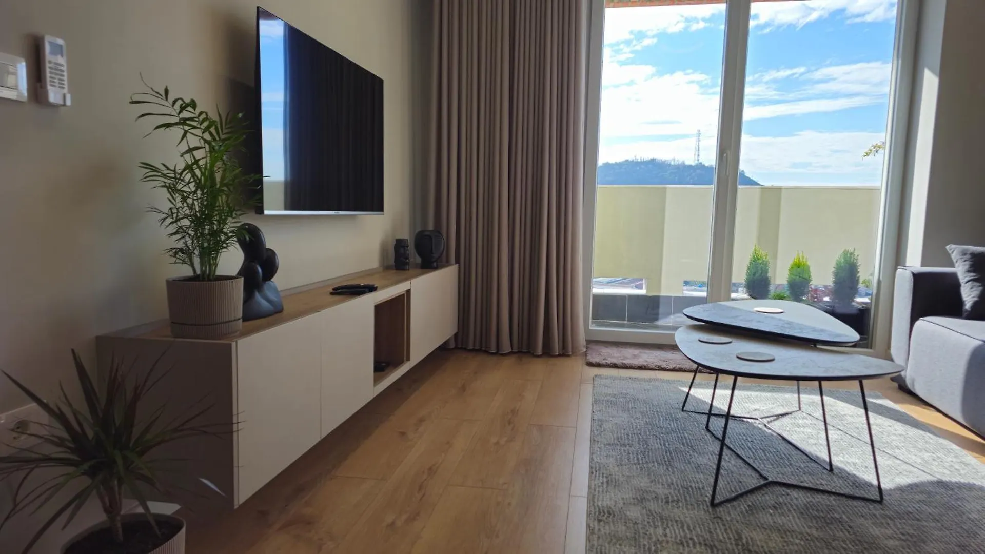Kris Apartments Tirana Albania