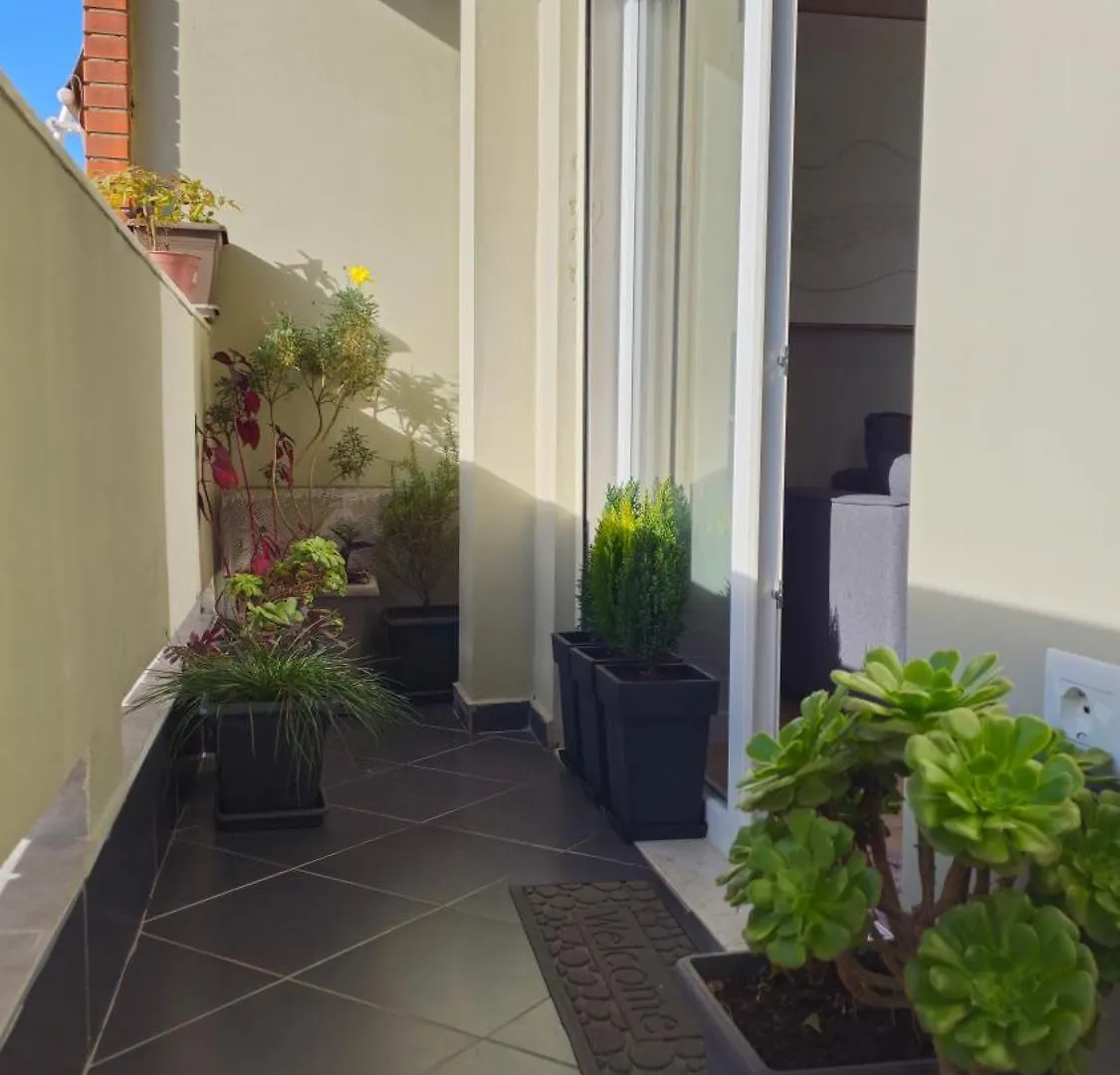 טיראנה Kris Apartments